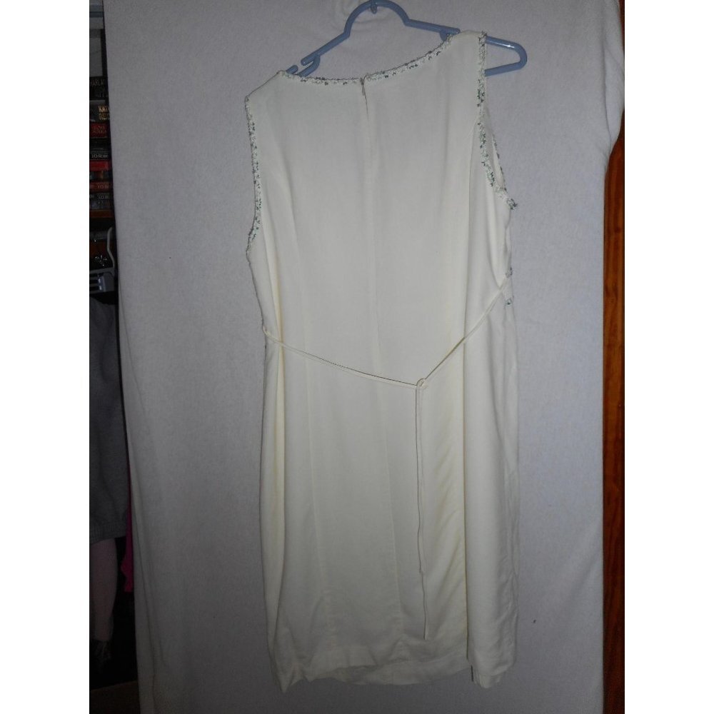 Sleeveless Maternite Cream Green Floral XL Dress - Picture 3 of 4